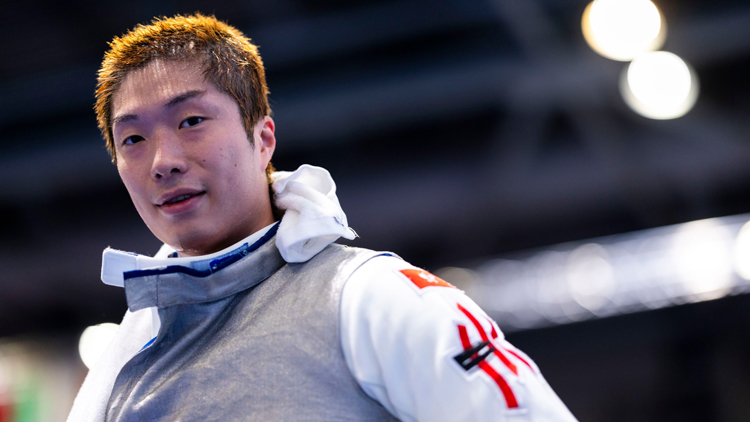 花劍世界盃團體賽 | 克服落後8分劣勢反勝意大利 港男隊45:41奪冠創(chuàng)歷史