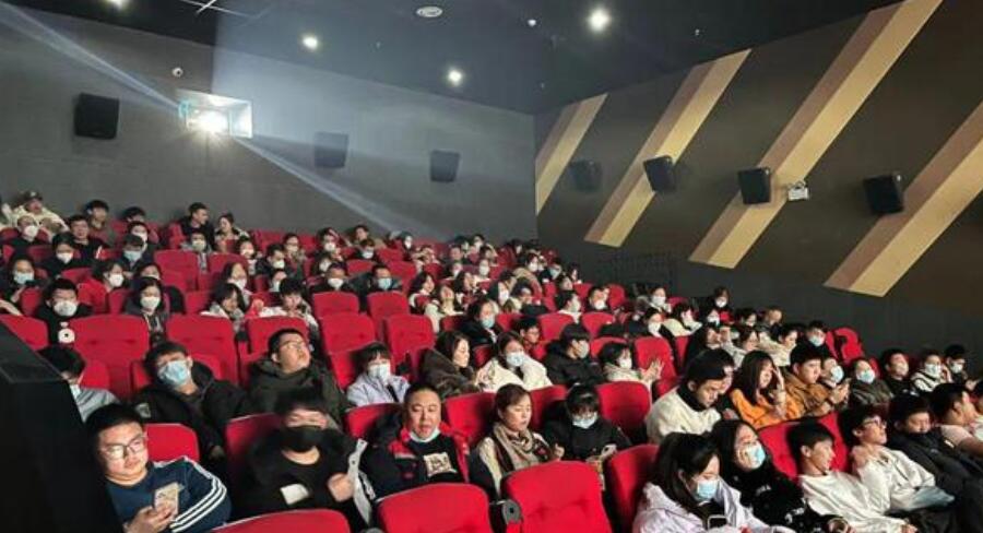 15.19億+、240.5萬場！五一檔總場次刷新中國影史同期紀(jì)錄