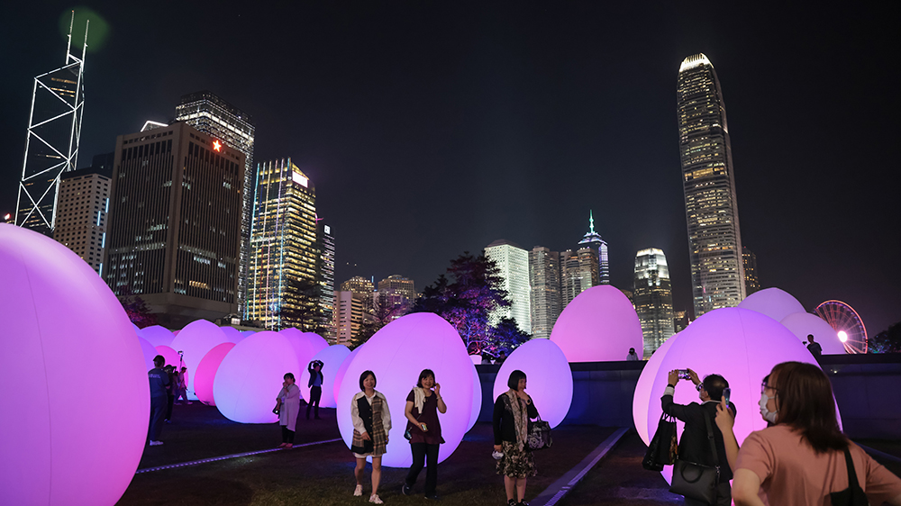 「teamLab：光漣」展期延長至6月8日 取消登記入場(chǎng)安排