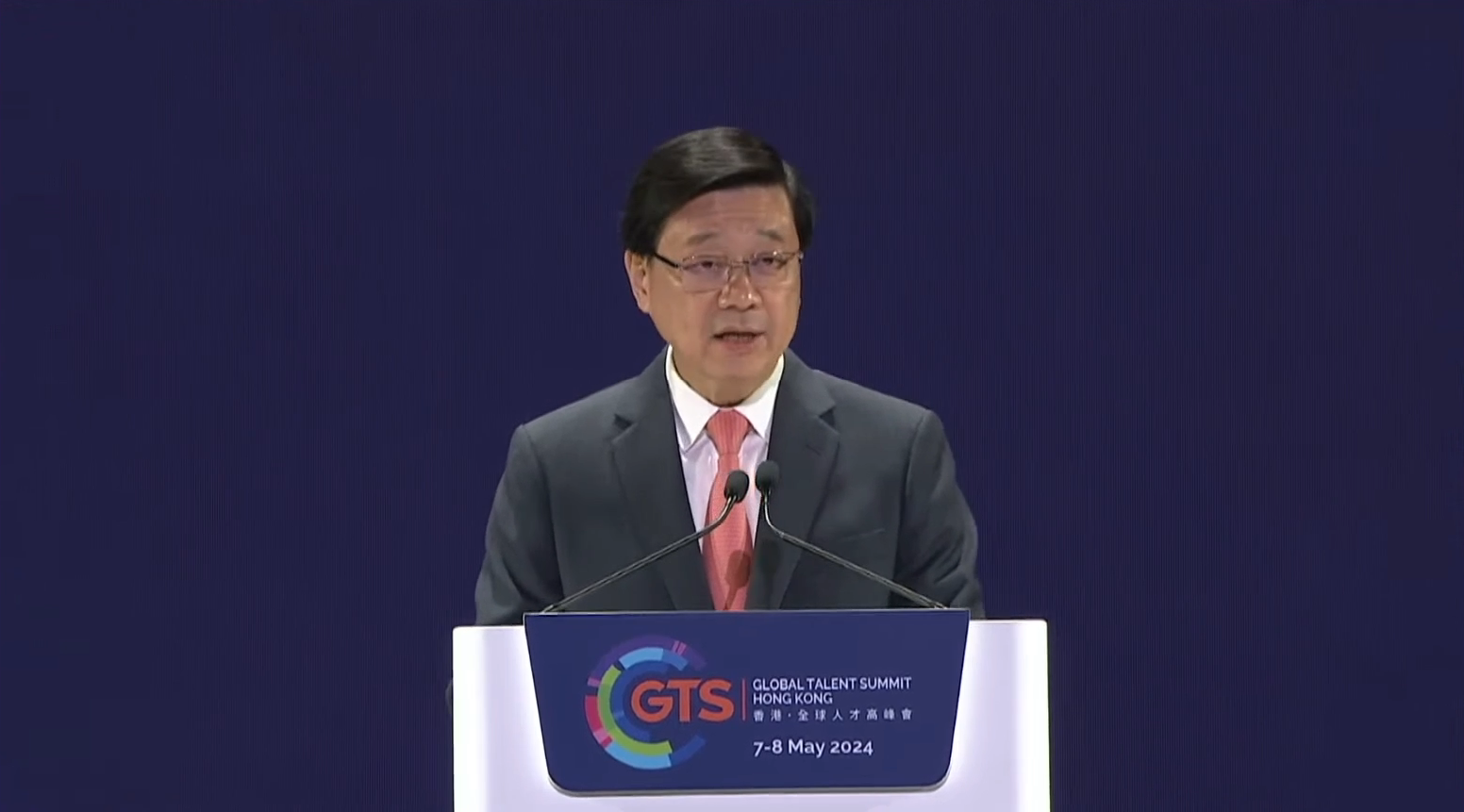 李家超：本港有獨(dú)特優(yōu)勢(shì) 對(duì)各領(lǐng)域人才具吸引力