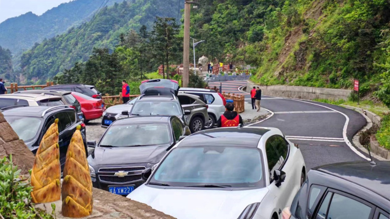 【康養(yǎng)中國】錨定「徽州天路」康養(yǎng)運動  皖休縣璜尖「雲(yún)端福地」聲譽鵲起