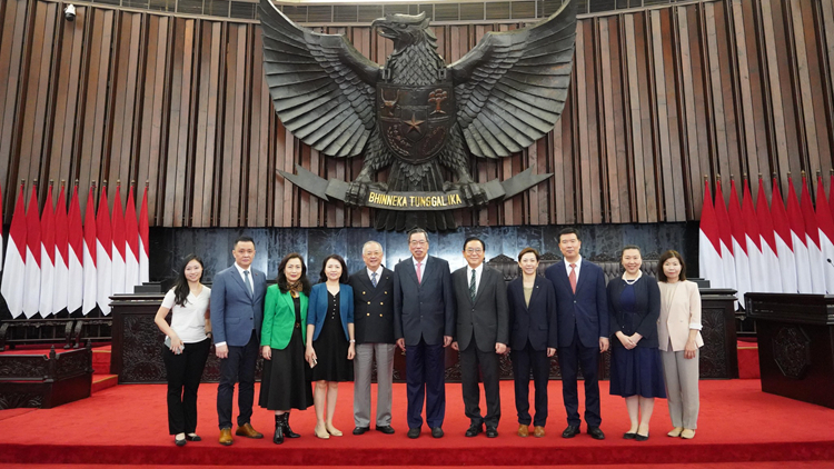 立法會(huì)考察團(tuán)到訪印尼國(guó)會(huì) 梁君彥：推動(dòng)協(xié)作加深友誼