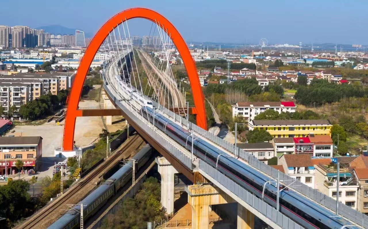 廣鐵本周末加開(kāi)37趟高鐵方便旅客出行