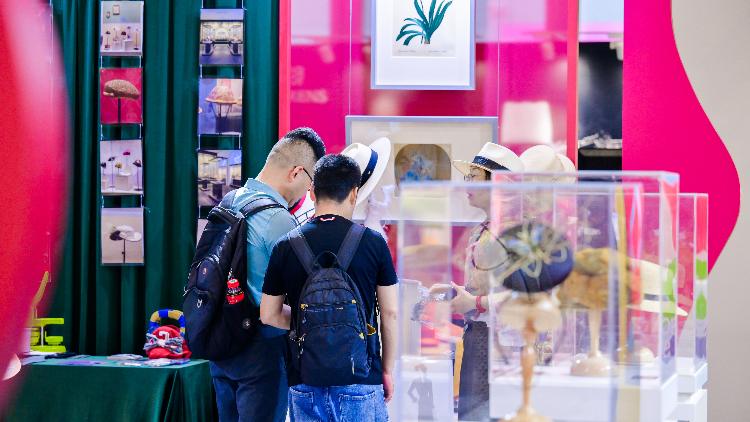 新面孔！看文博會上的帽子戲法