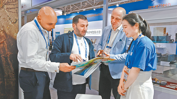 人人人人人！深圳現(xiàn)百米長(zhǎng)隊(duì)