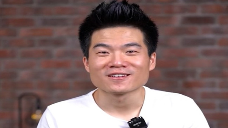 董宇輝為深圳人獻(xiàn)唱夜空中最亮的星