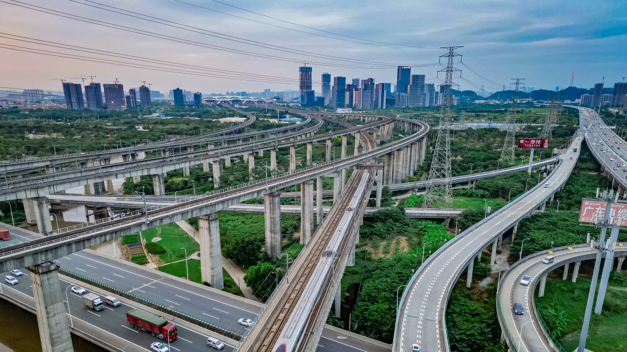 廣鐵6月15日起增開(kāi)往返香港高鐵列車(chē)