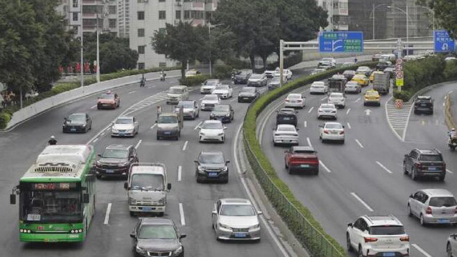 7月1日起 廣州「開(kāi)四停四」調(diào)整為工作日「高峰限行」