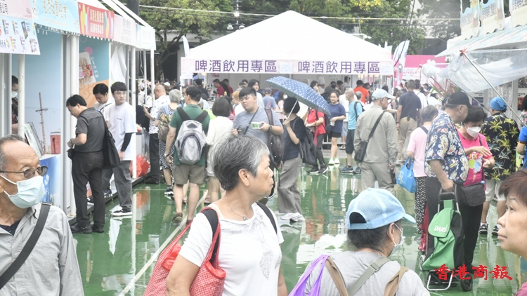 圖集 | 家鄉(xiāng)市集第三日 天雨無阻市民旅客購(gòu)物熱情