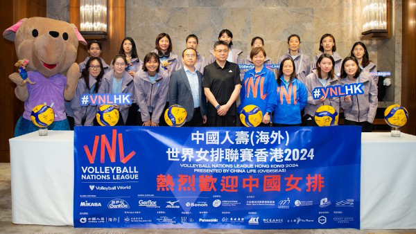 歡迎！中國女排抵達(dá)香港備戰(zhàn)世界女排聯(lián)賽