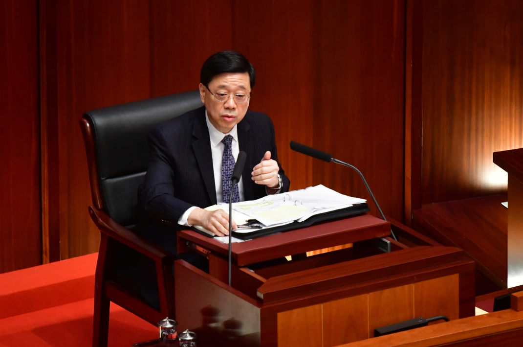 李家超出席立法會答問會 談發(fā)展新質(zhì)生產(chǎn)力及推動(dòng)文旅融合
