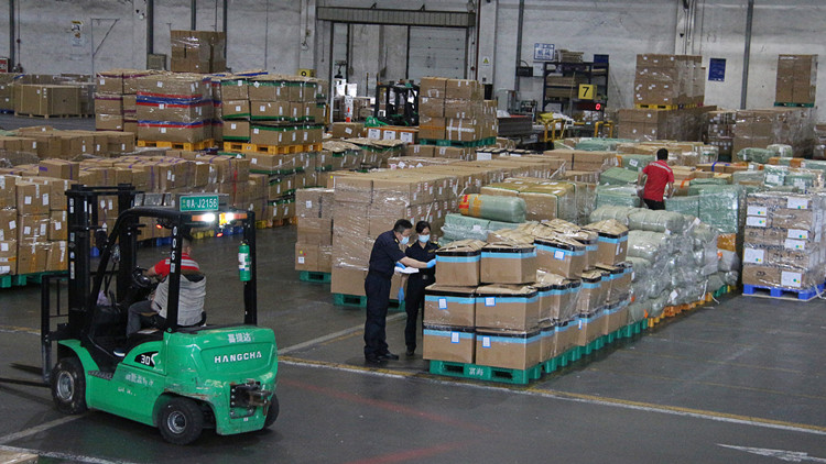 「618」期間廣州海關(guān)監(jiān)管跨境電商零售進(jìn)出口清單超5240萬(wàn)票