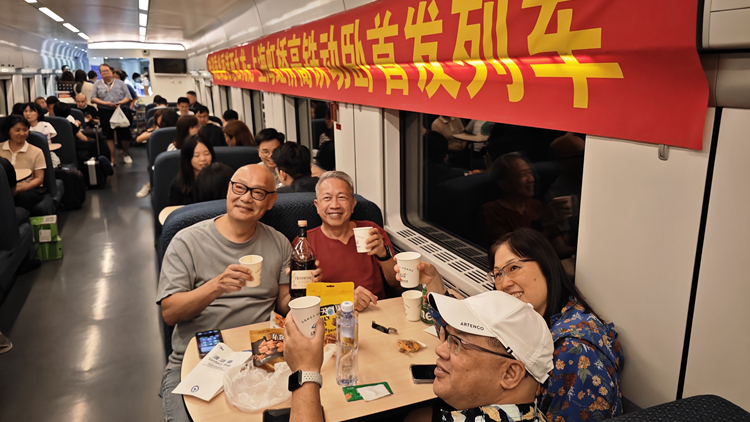 新華社：夕發(fā)朝至，滬港高鐵動臥「一路繁花」