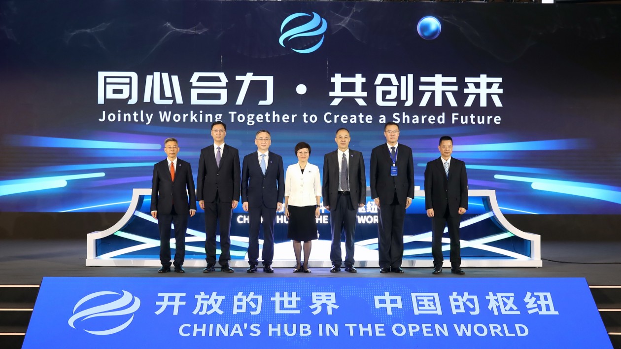 有片∣以打造廣州國際航空樞紐為己任  南航在穗客運(yùn)、貨運(yùn)市場份額分別佔(zhàn)46%和 28.7%