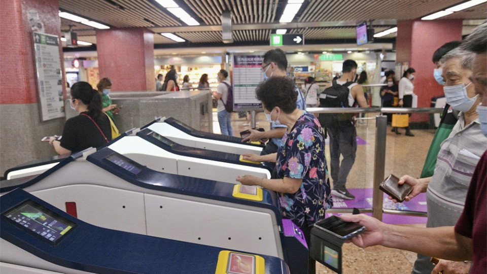 政府設立8間臨時服務中心協(xié)助處理樂悠咭申請