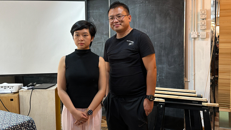 《華爾街日?qǐng)?bào)》記者鄭嘉如當(dāng)選記協(xié)主席