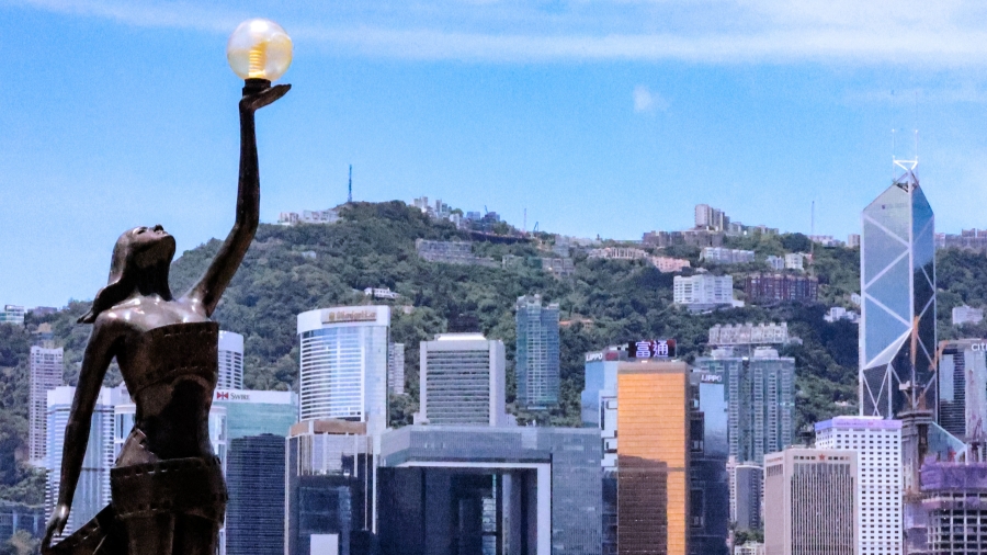 【商報(bào)時(shí)評(píng)】港經(jīng)濟(jì)向好 數(shù)據(jù)不說謊