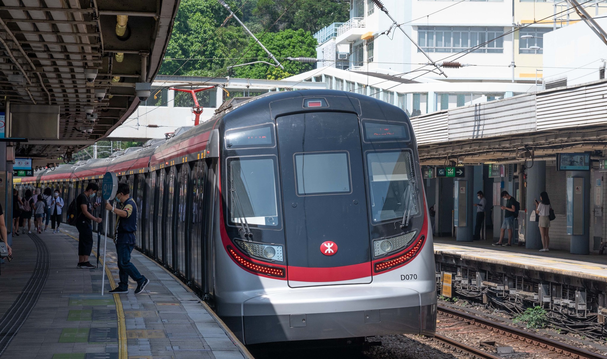 鄧炳強(qiáng)：深圳無計劃將港鐵東鐵線引入羅湖區(qū)