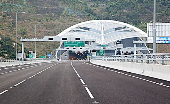 【商報(bào)時(shí)評(píng)】適度降費(fèi) 充分發(fā)揮欖隧效用