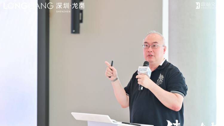 有片 | 邱健恩：武俠文化，因時(shí)而變!