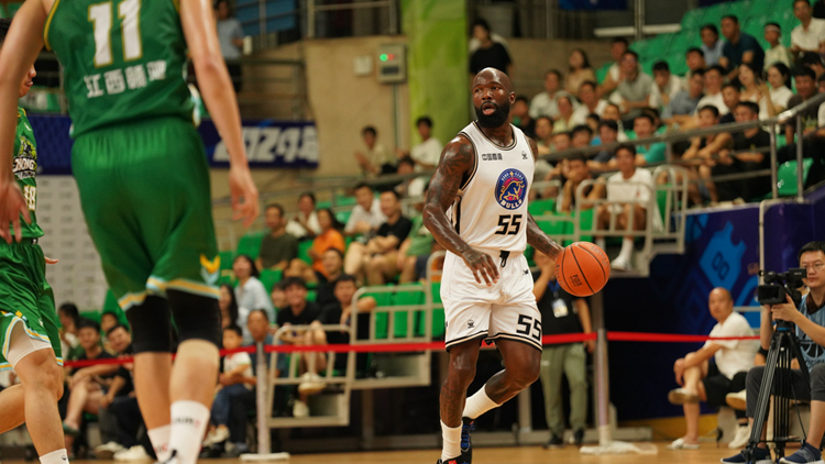 全場(chǎng)領(lǐng)先12分輕取江西贛馳 NBL賽事香港金牛勇奪6連勝