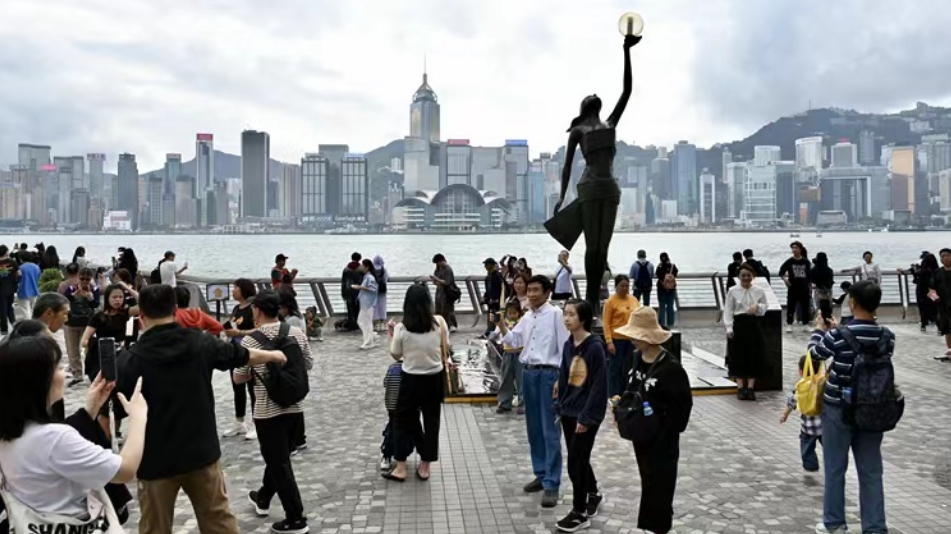 【大行報告】大摩：內(nèi)地提高免稅額將提振內(nèi)地客消費(fèi)意欲 九倉置業(yè)、希慎及領(lǐng)展料受惠