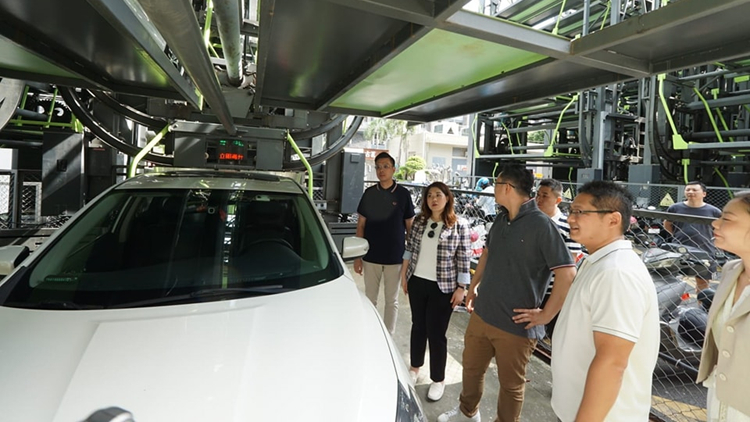 立法會「A4聯(lián)盟」考察深圳智慧交通基建設(shè)施