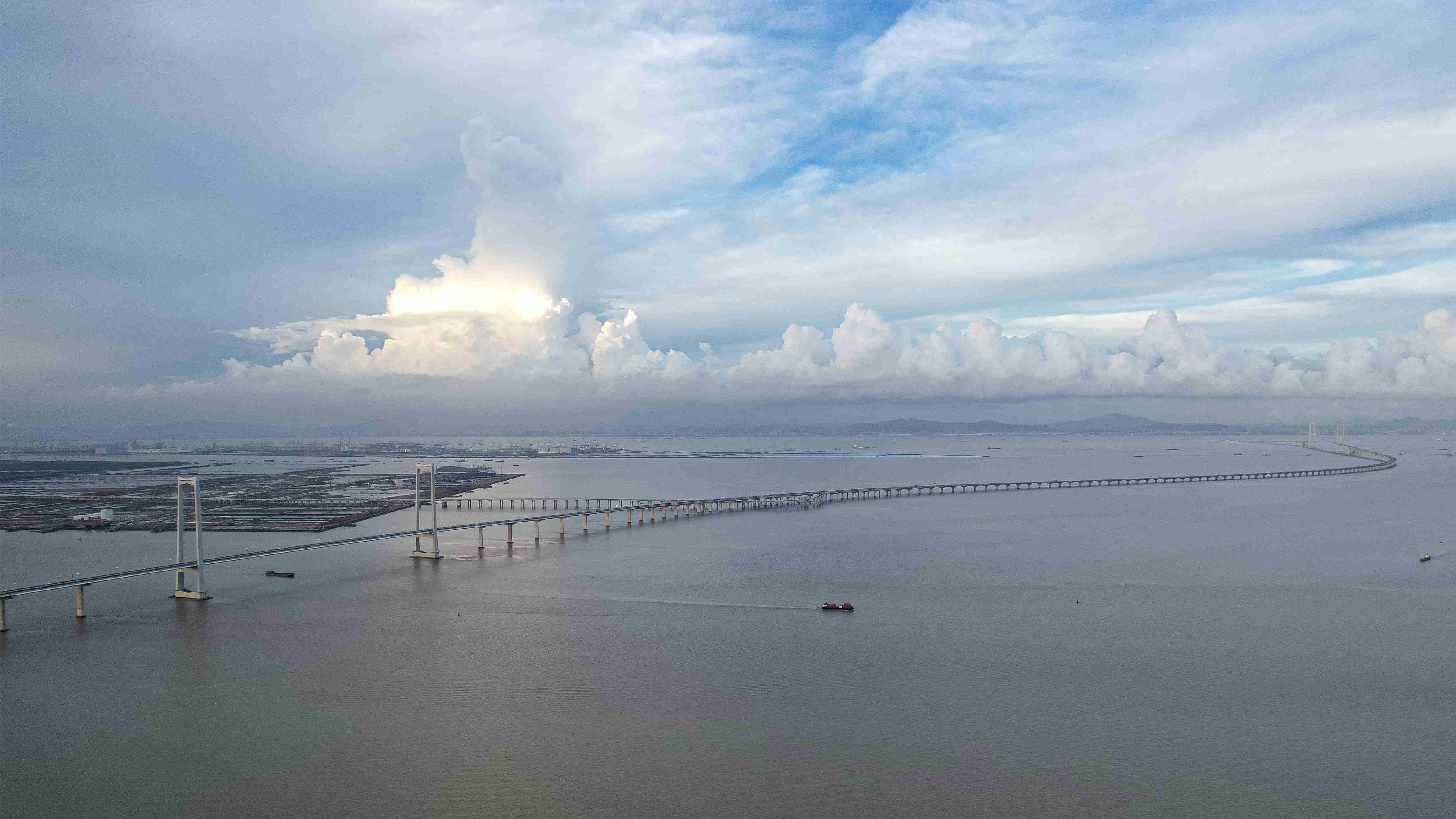 深中通道建成開通 習近平總書記發(fā)來賀信