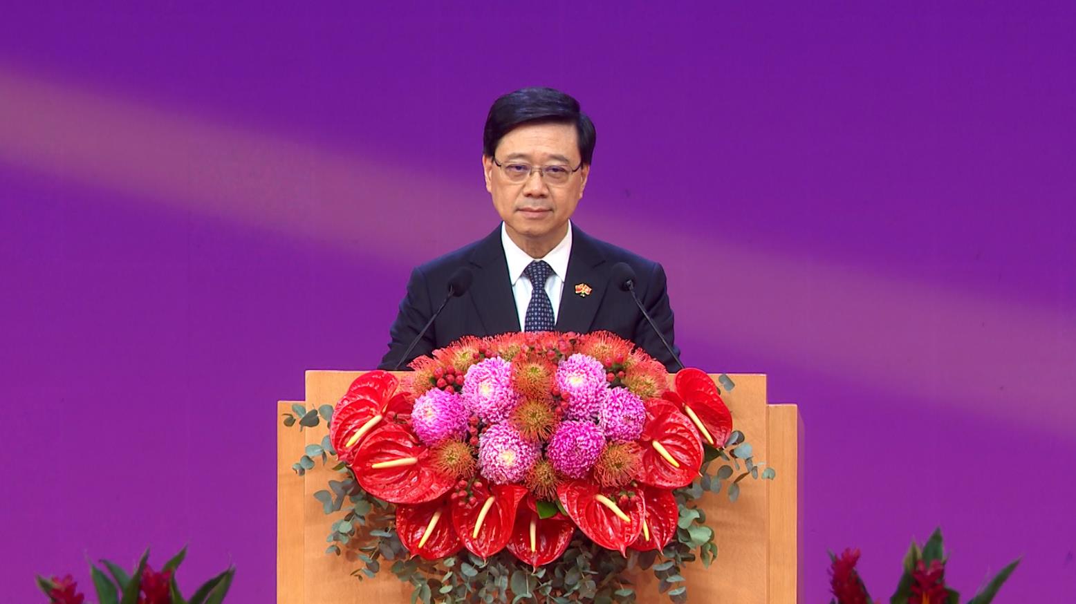 李家超：政府不少政策已見成效 續(xù)發(fā)揚(yáng)善拼敢贏精神