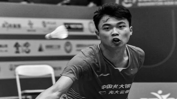 17歲羽毛球運(yùn)動員張志傑比賽中暈倒後不治離世