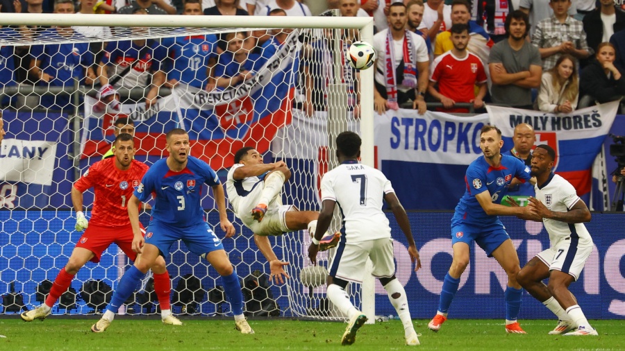 比寧咸補(bǔ)時(shí)倒掛建功險(xiǎn)死還生 英格蘭加時(shí)2:1踢走斯洛伐克