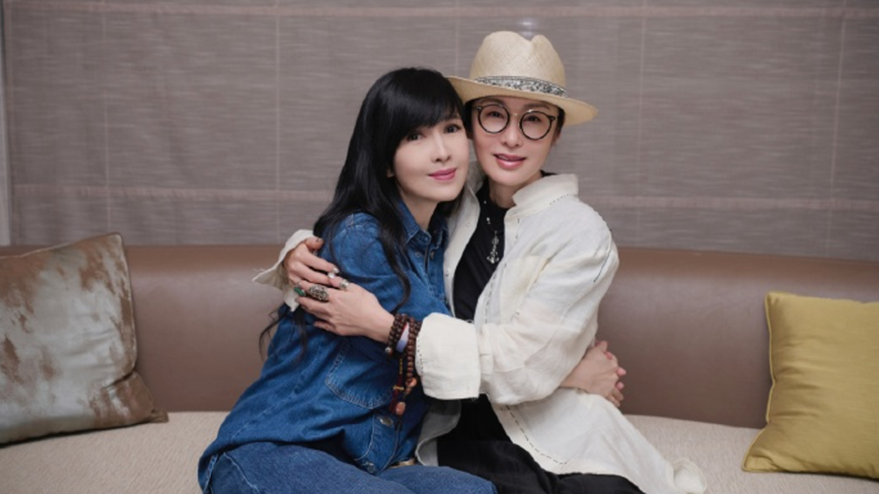 有片丨罕見同框！56歲周慧敏張敏重逢 網(wǎng)友：顏值依舊