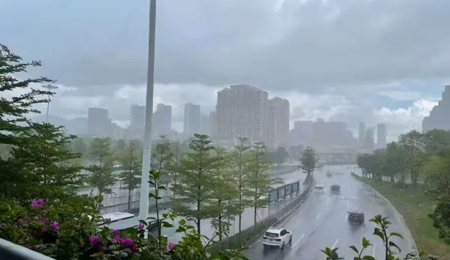 深圳市發(fā)布暴雨黃色預(yù)警