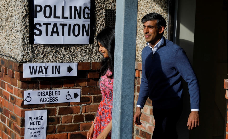 英國國會(huì)大選 保守黨恐慘敗高通脹引發(fā)民怨