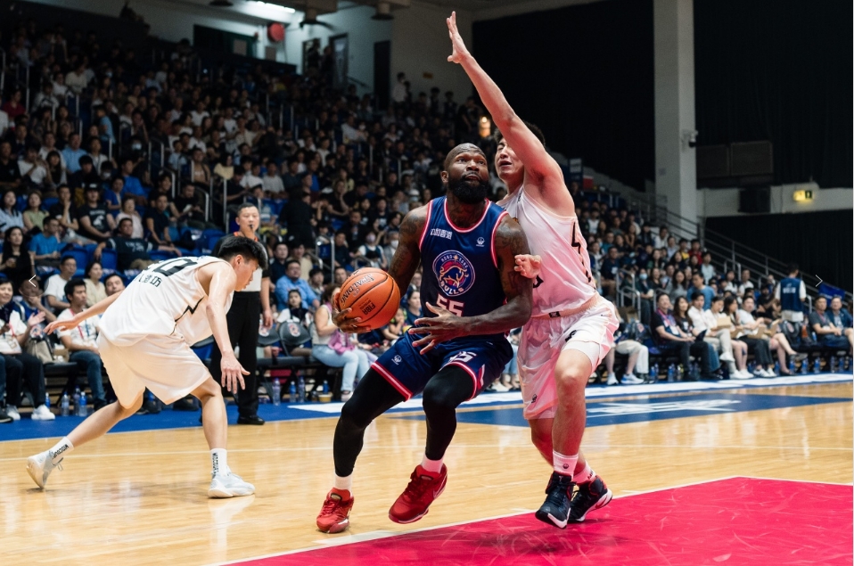 主場(chǎng)49分大勝石家莊翔藍(lán) 香港金牛NBL重返榜首