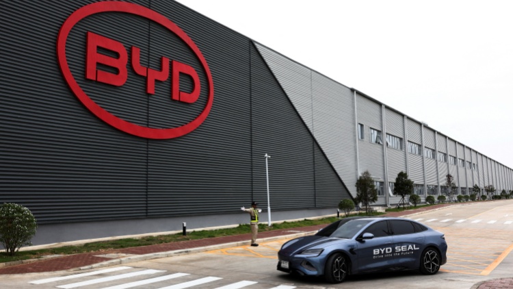 外電指比亞迪與土耳其達成協(xié)議斥資78億於當(dāng)?shù)亟◤S