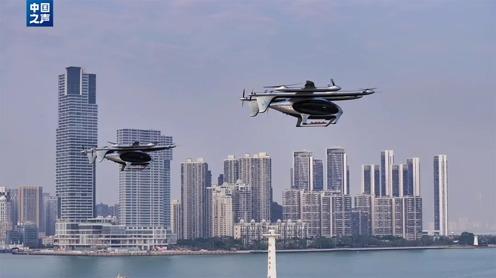 深圳低空經(jīng)濟(jì)蓄勢(shì)高飛：推進(jìn)技術(shù)創(chuàng)新，拓展應(yīng)用場(chǎng)景，搶抓市場(chǎng)機(jī)遇