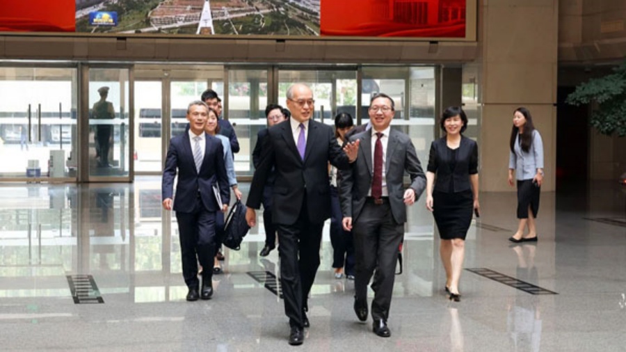 張軍會(huì)見香港律政司司長(zhǎng)林定國(guó)