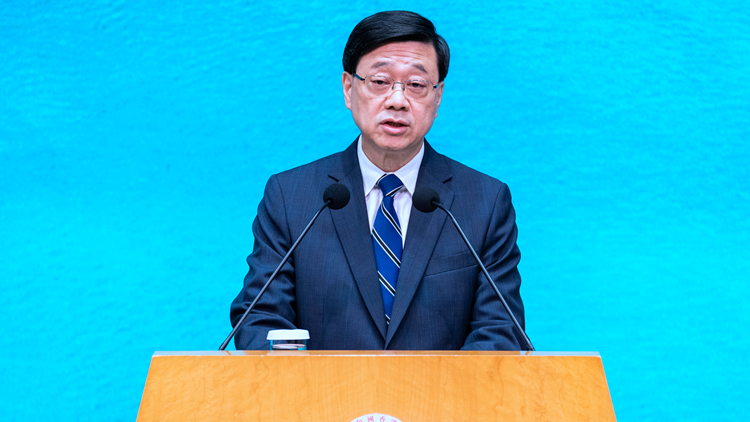 李家超12日下午率團赴廣州出席粵港合作聯(lián)席會議