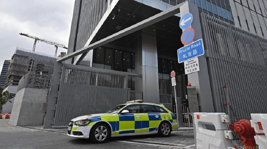 牛頭角男警為配槍上彈時(shí)懷疑意外走火 事件中無人受傷