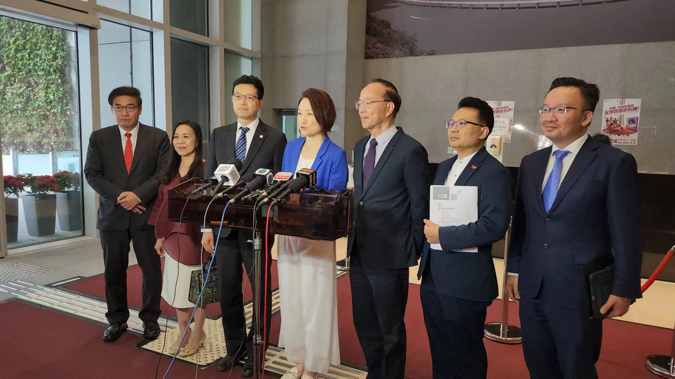 新一份施政報告公眾諮詢展開 李慧瓊：政府重視人大代表意見