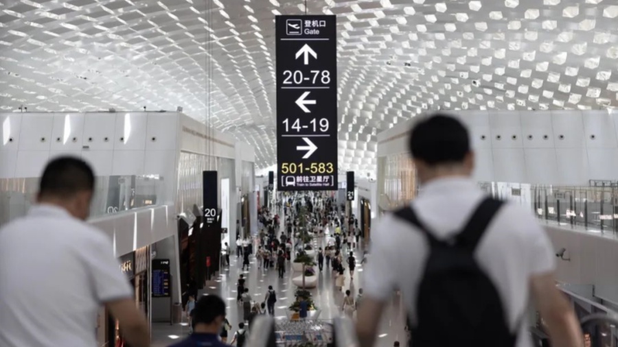超3200萬(wàn)人次、90萬(wàn)噸！深圳機(jī)場(chǎng)客貨運(yùn)雙突破