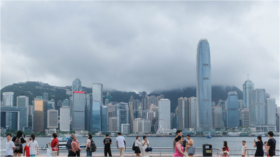 天文臺(tái)：黃昏至晚上考慮發(fā)出一號(hào)戒備信號(hào)