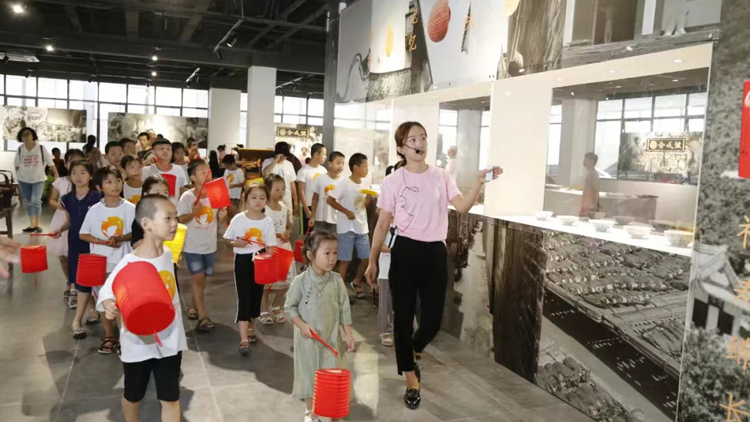 做月餅送祝福 合成號中秋研學(xué)開始啦！