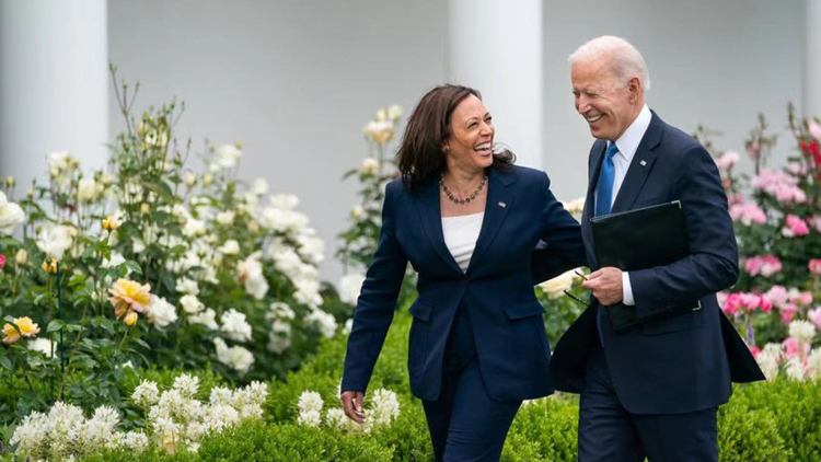 拜登宣布退選 賀錦麗爭取黨內(nèi)提名 克林頓等表態(tài)支持