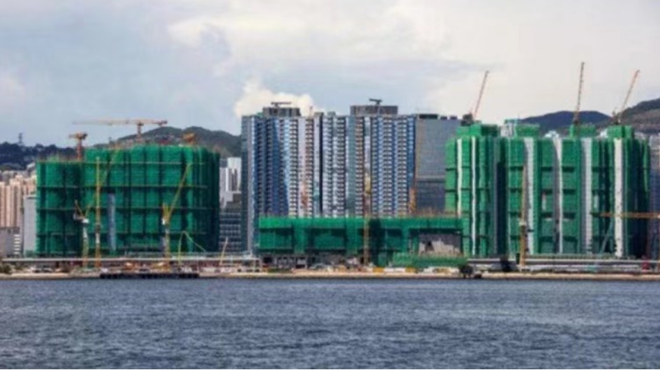 【港樓】房屋局：一手私宅潛在供應(yīng)按季跌3000伙