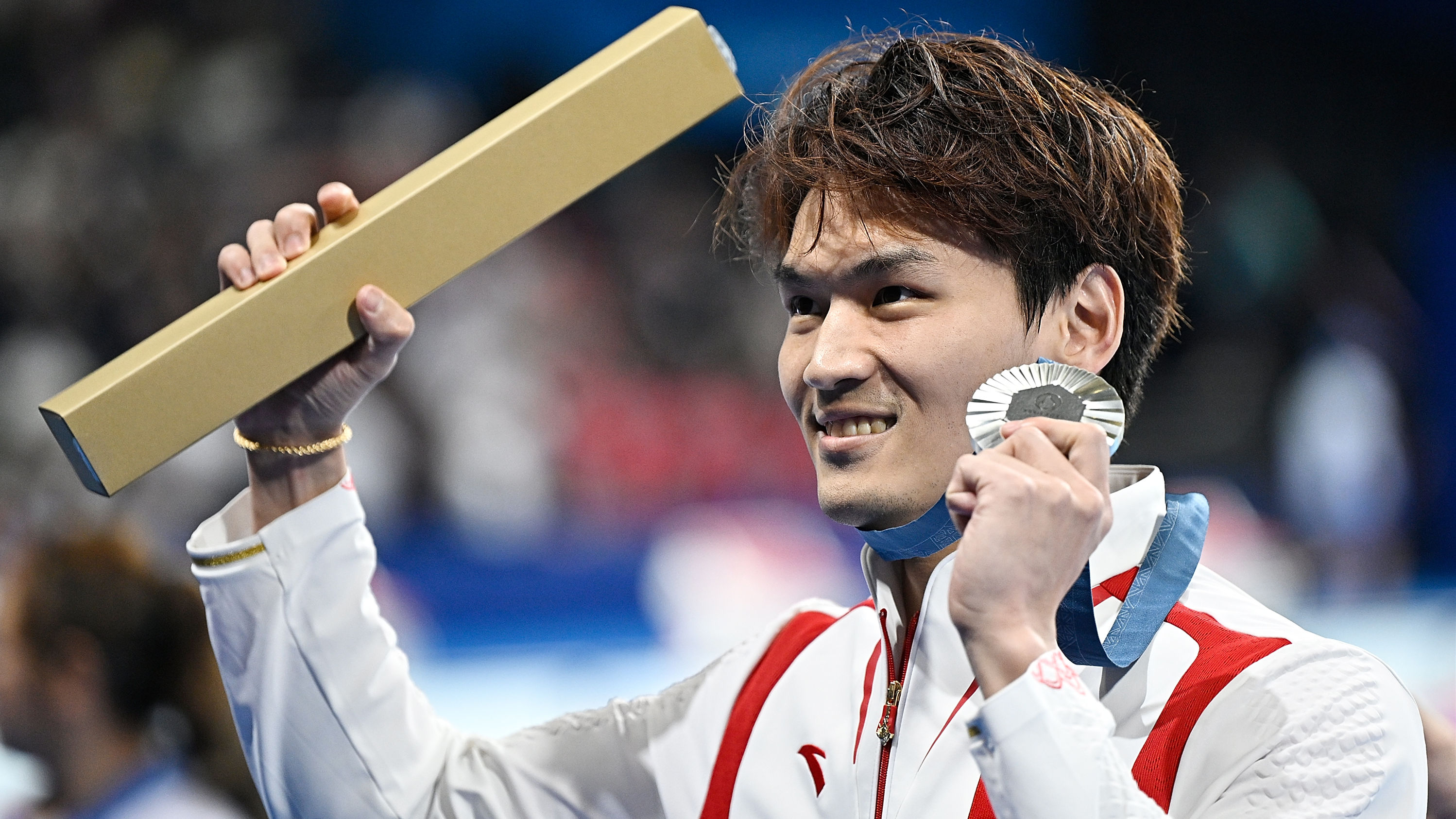 巴黎奧運︱游泳綜合：徐嘉余、唐錢婷各奪一銀