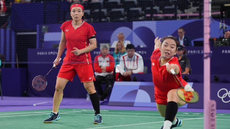 巴黎奧運(yùn) | 國(guó)羽兩對(duì)女雙晉級(jí)四強(qiáng) 「雅思組合」闖入混雙決賽 
