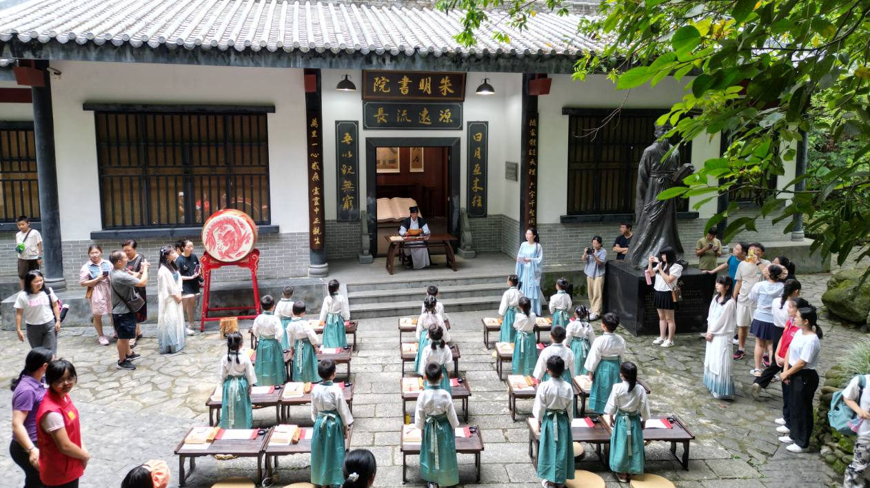 有片∣「開(kāi)蒙啟智」「七夕祈願(yuàn)」 博羅羅浮山景區(qū)活動(dòng)儀式感滿(mǎn)滿(mǎn)