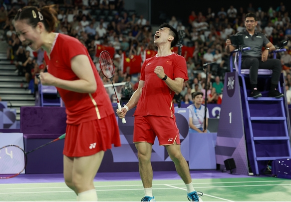 巴黎奧運(yùn) | 第13金！實(shí)力碾壓！「雅思」組合奪得羽毛球混合雙打金牌